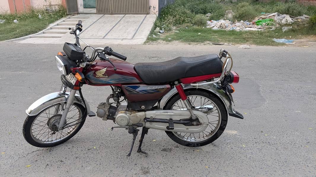 Honda CD 70 2015 -Well Maintained | Great Mileage | Just Buy & Driven ...