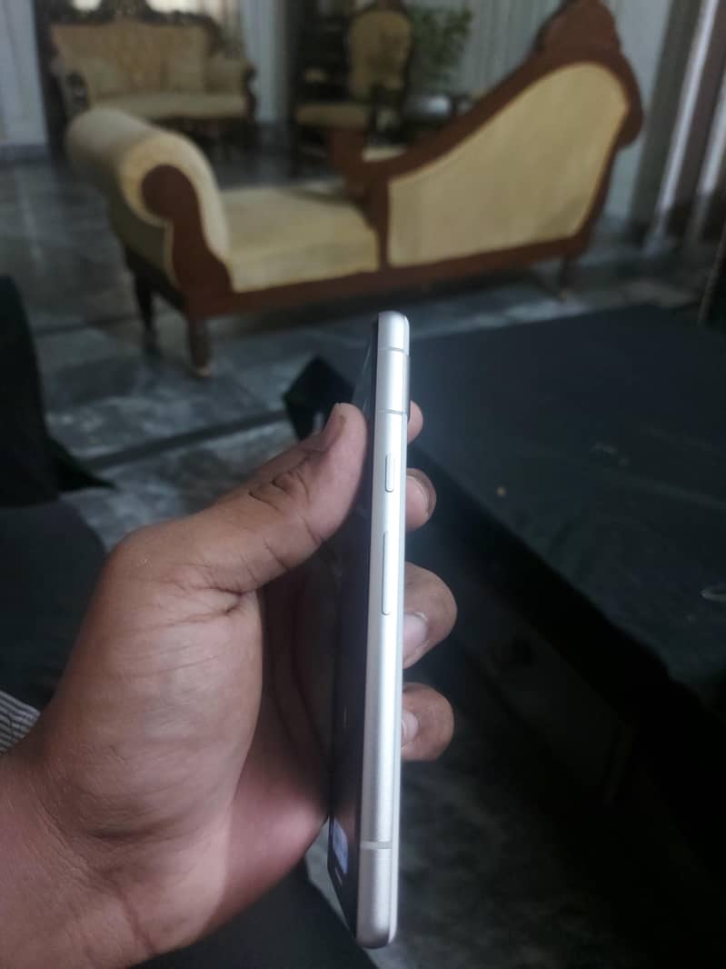 Google Pixel 7a 1