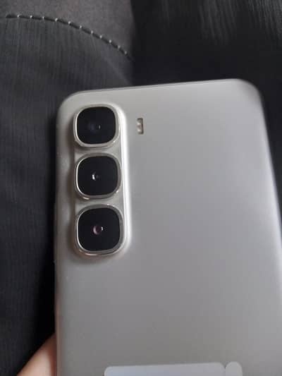  INFINIX HOT 60 PRO+ FOR SALE