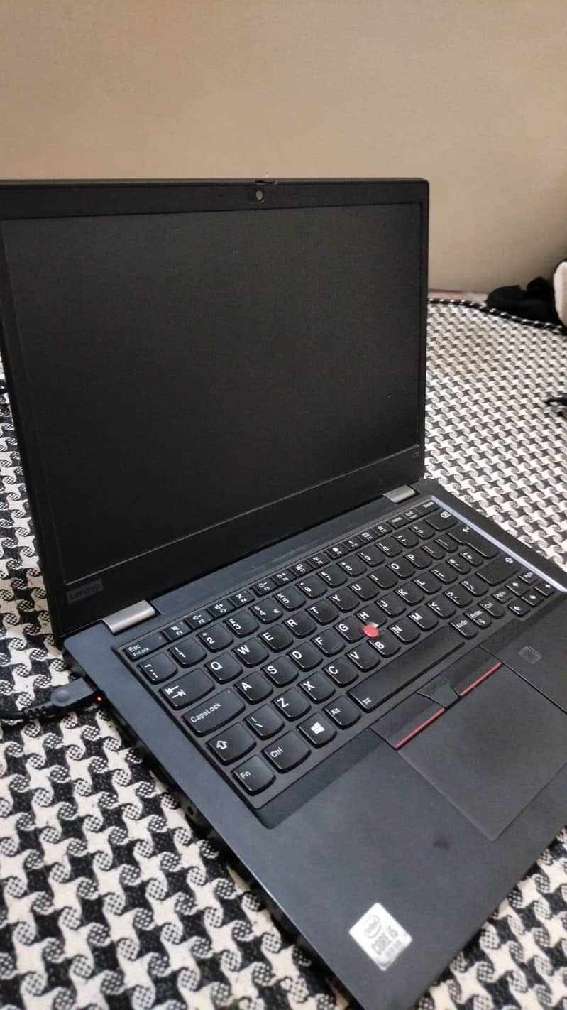 Laptop 0