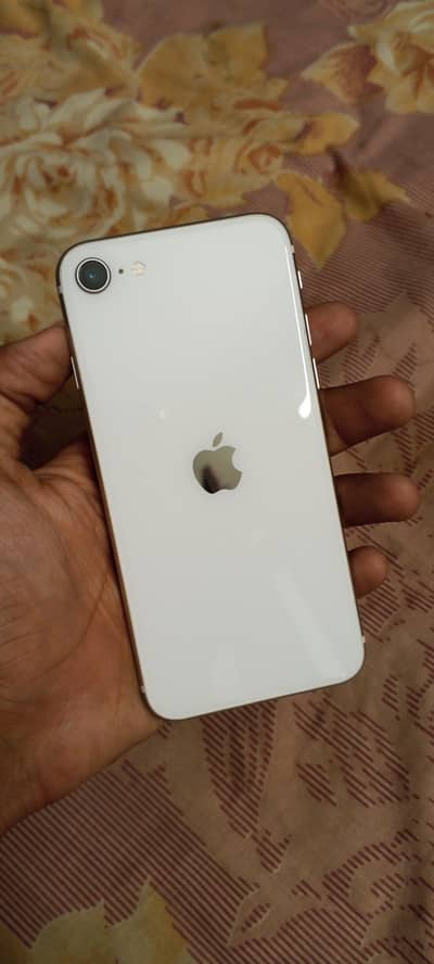 Apple iPhone SE