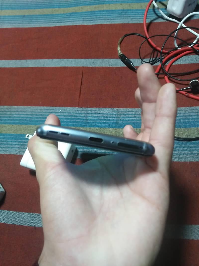 One Plus 9 8 128 4