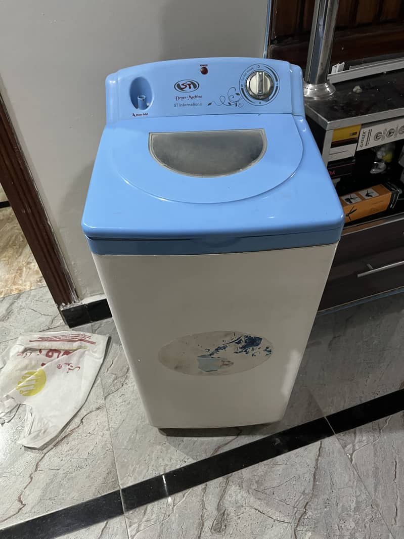Washing Machine & Dryer 4