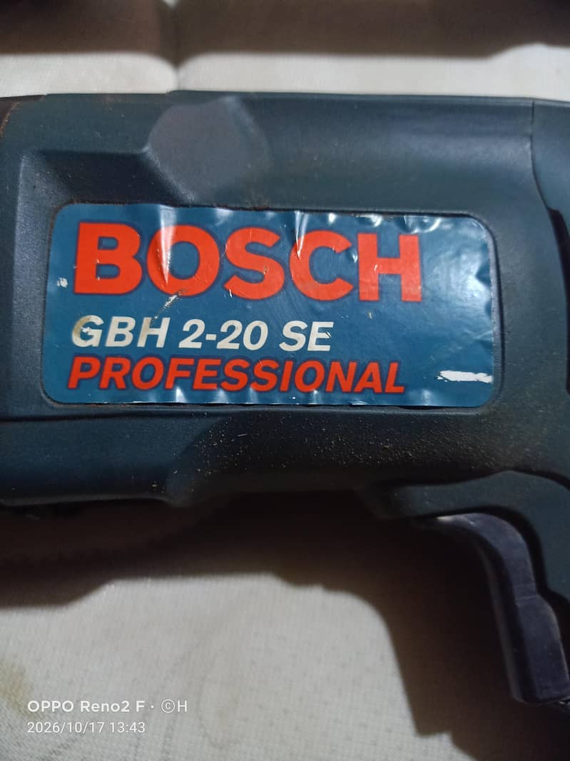 drill machine in excellent condition 0