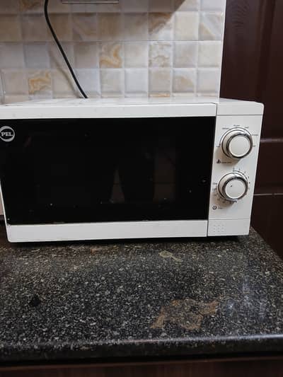 good condition microwave