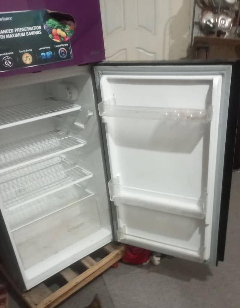 Dawlance Refrigerator / Glass Door Refrigerator / 2 Door Refrigerator 1