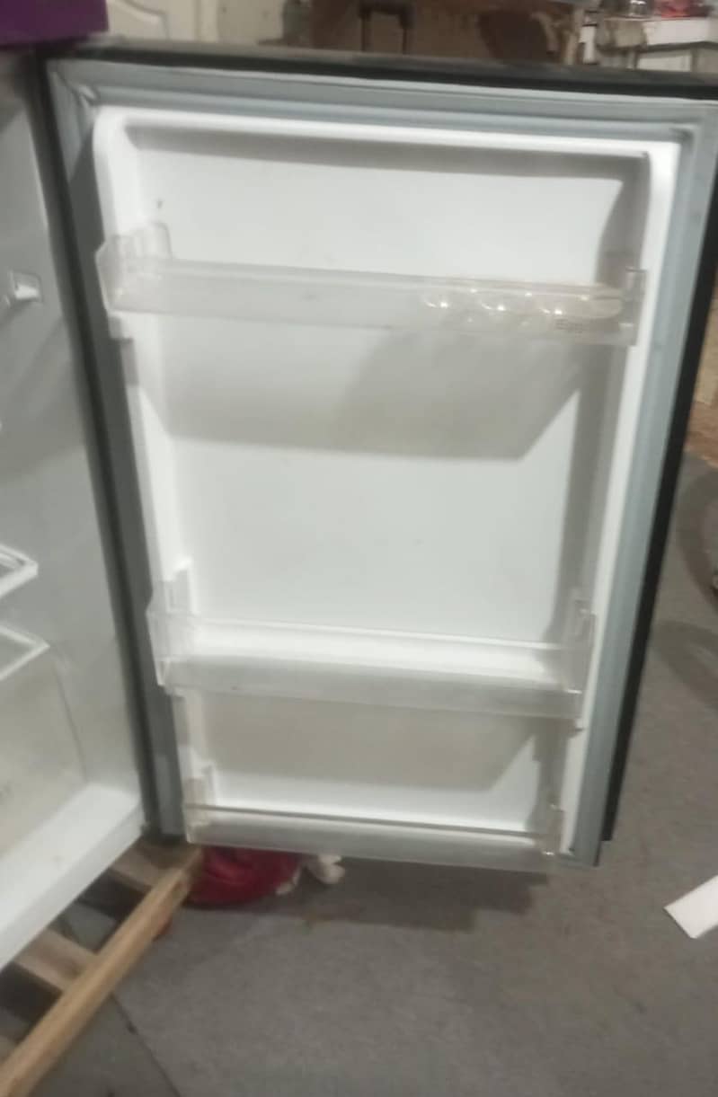 Dawlance Refrigerator / Glass Door Refrigerator / 2 Door Refrigerator 2