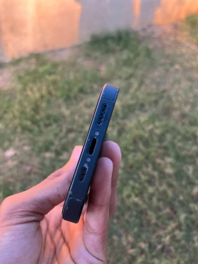 Apple iPhone 14 2