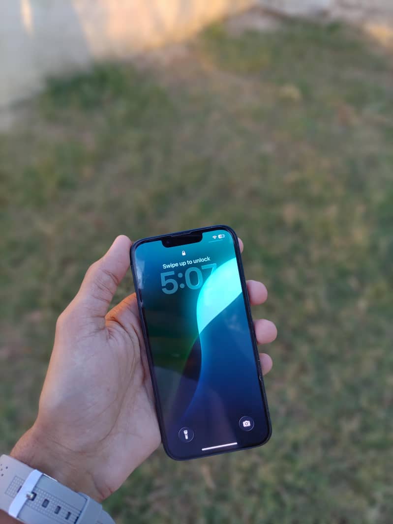 Apple iPhone 14 7