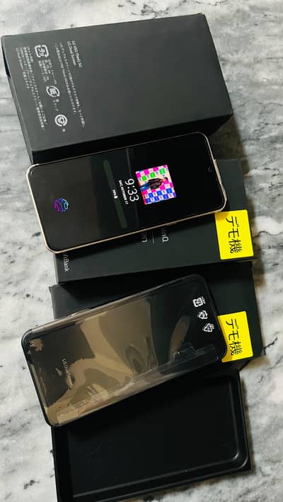 lg v60 thinQ 5g  duwal screen official pta approvid condition 10/10