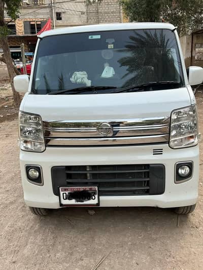 Nissan Clipper 2016