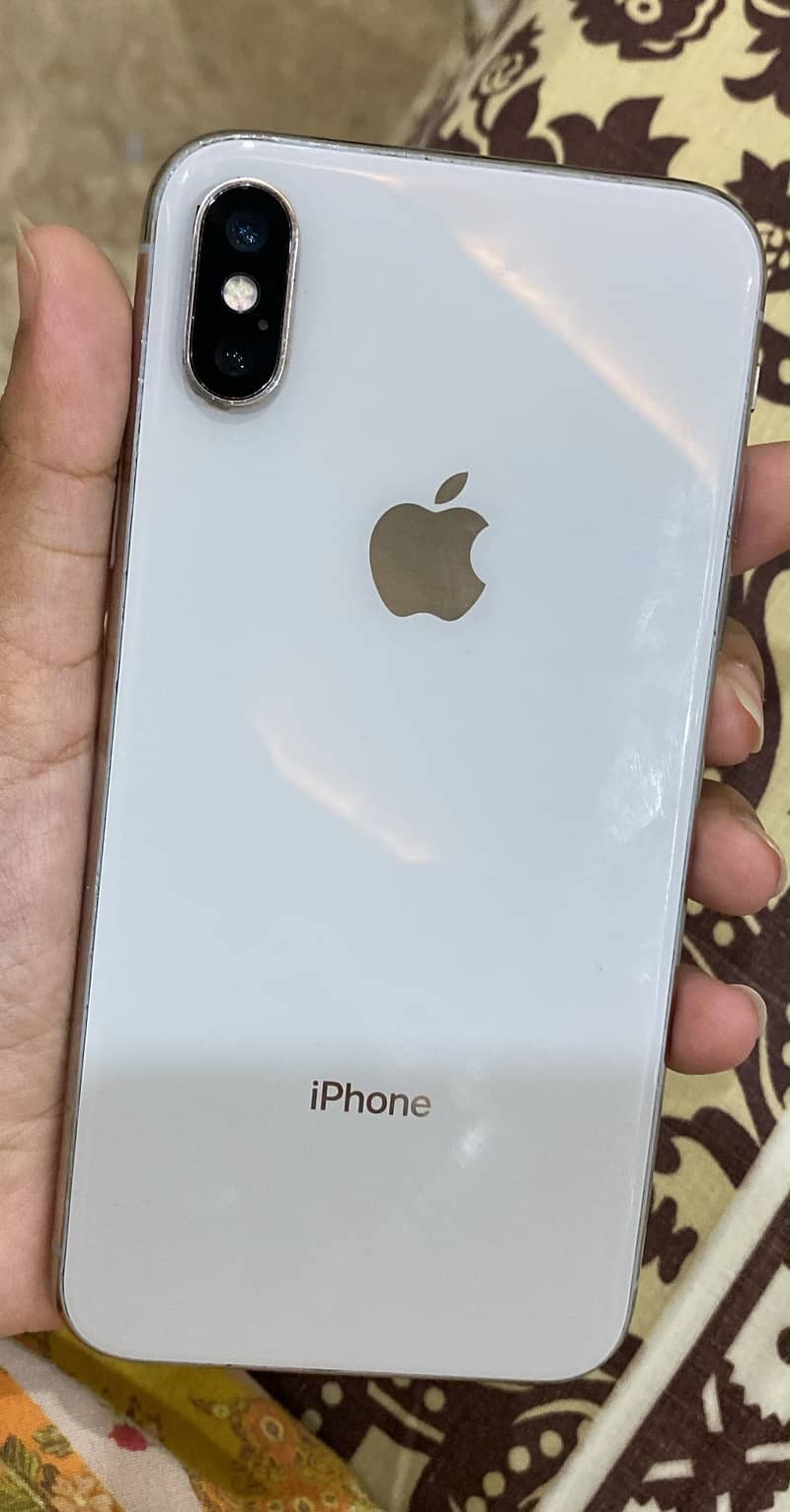 Apple iPhone X 4
