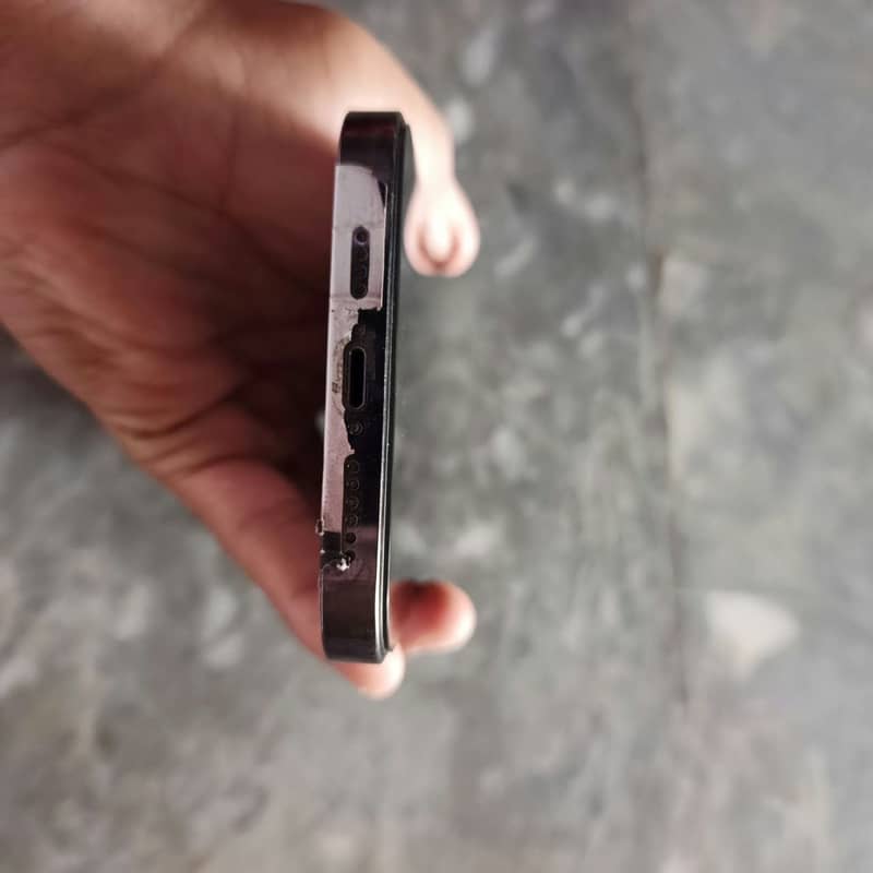 Apple iPhone 14 Pro Max 4