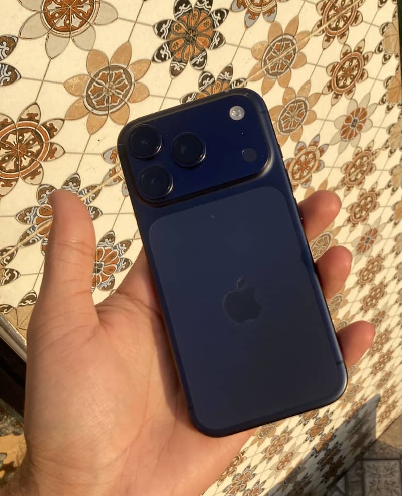 Apple iPhone 17 Pro 4