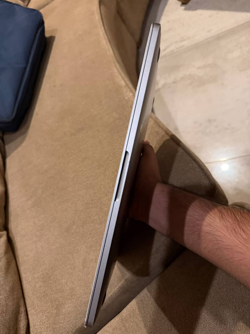 macbook pro excellent condition 2