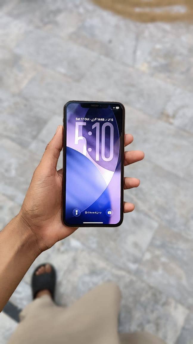 Apple iPhone 11 Pro Max 2