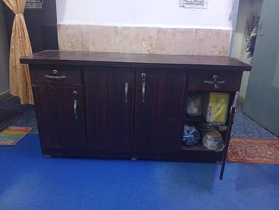 6/4 wooden cabnit