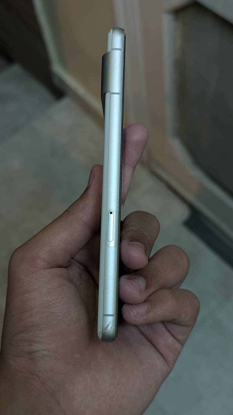Google Pixel 7 3