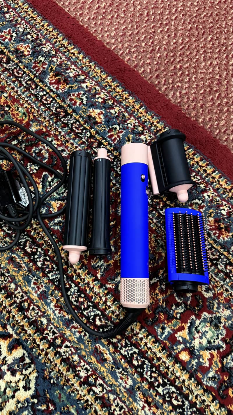Dyson 4