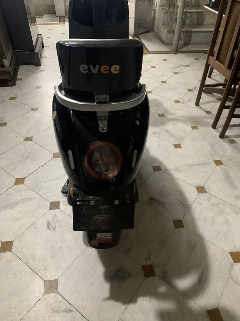 Evee scooty 2