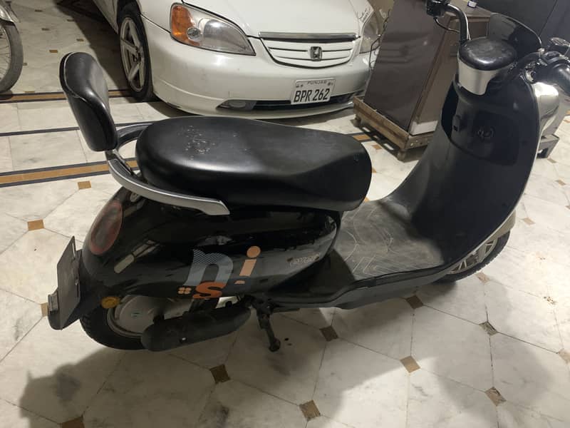 Evee scooty 3