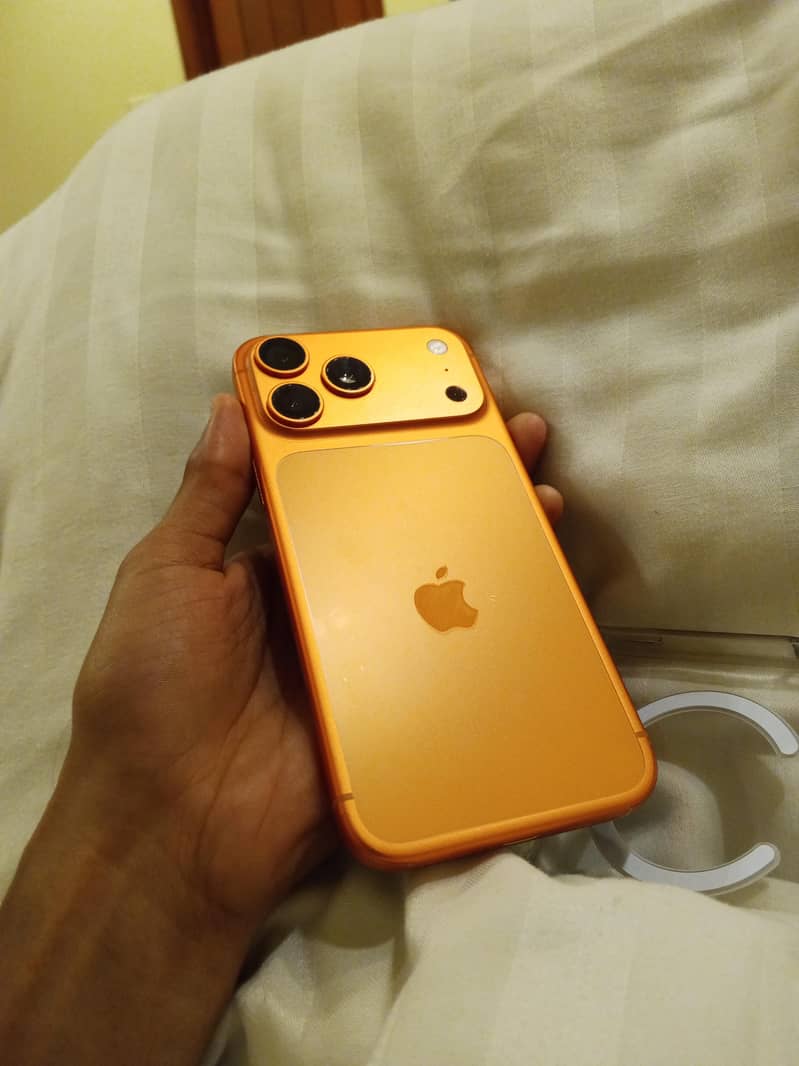 Apple iPhone 17 Pro Max 0