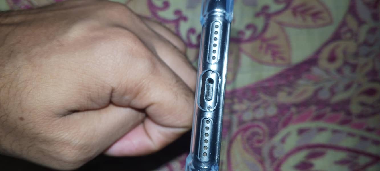 Apple iPhone 11 2