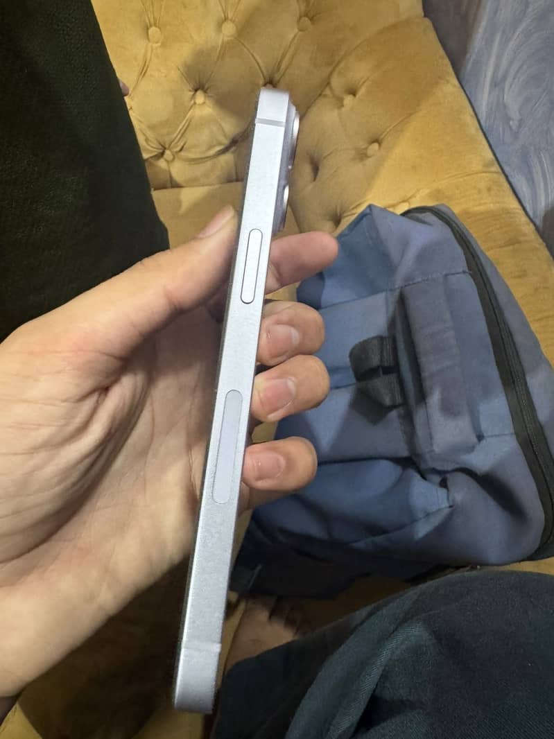 Apple iPhone 14 0