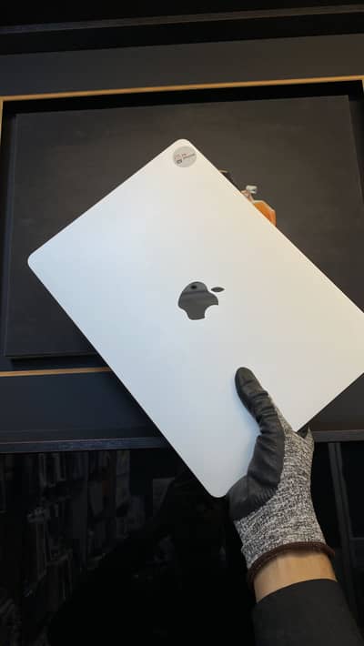 MACKBOOK AIR M3
