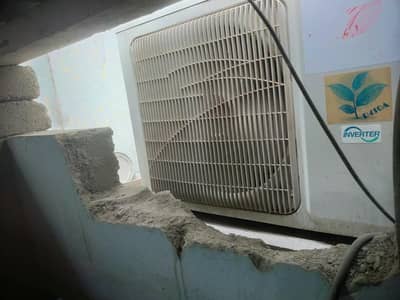 gree inverter AC full  genuine hai ek Dafa outdoor se repair hua hai