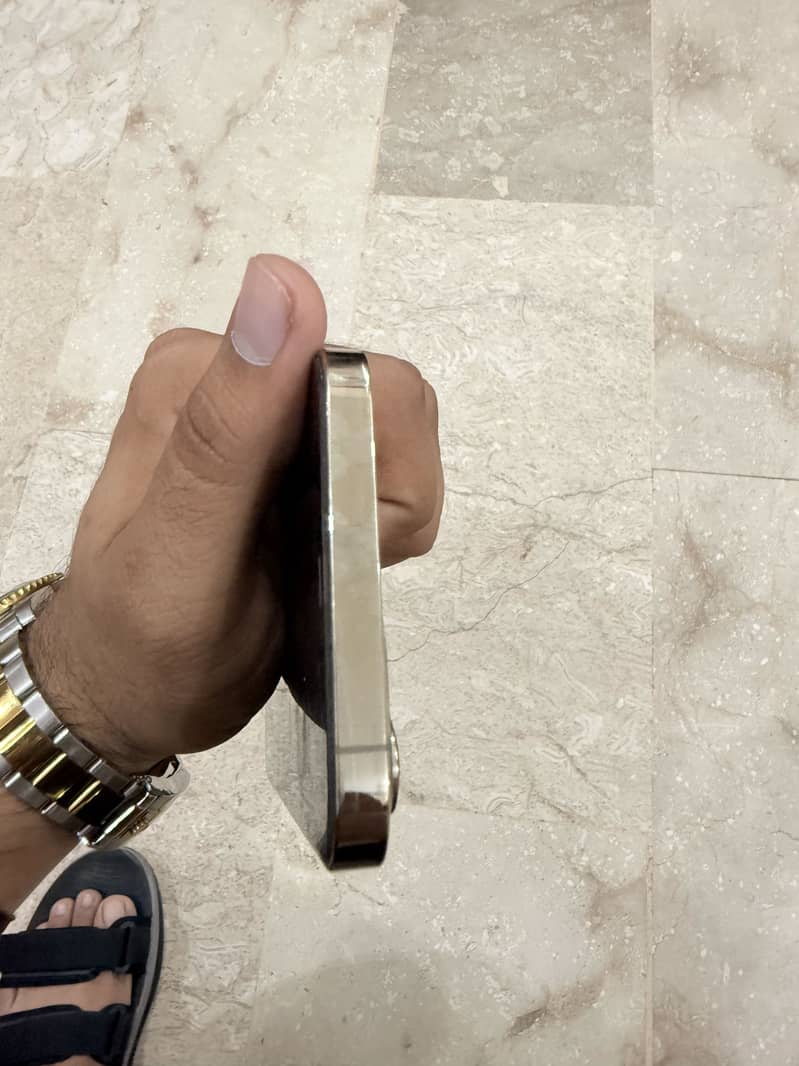 Apple iPhone 12 Pro Max 0
