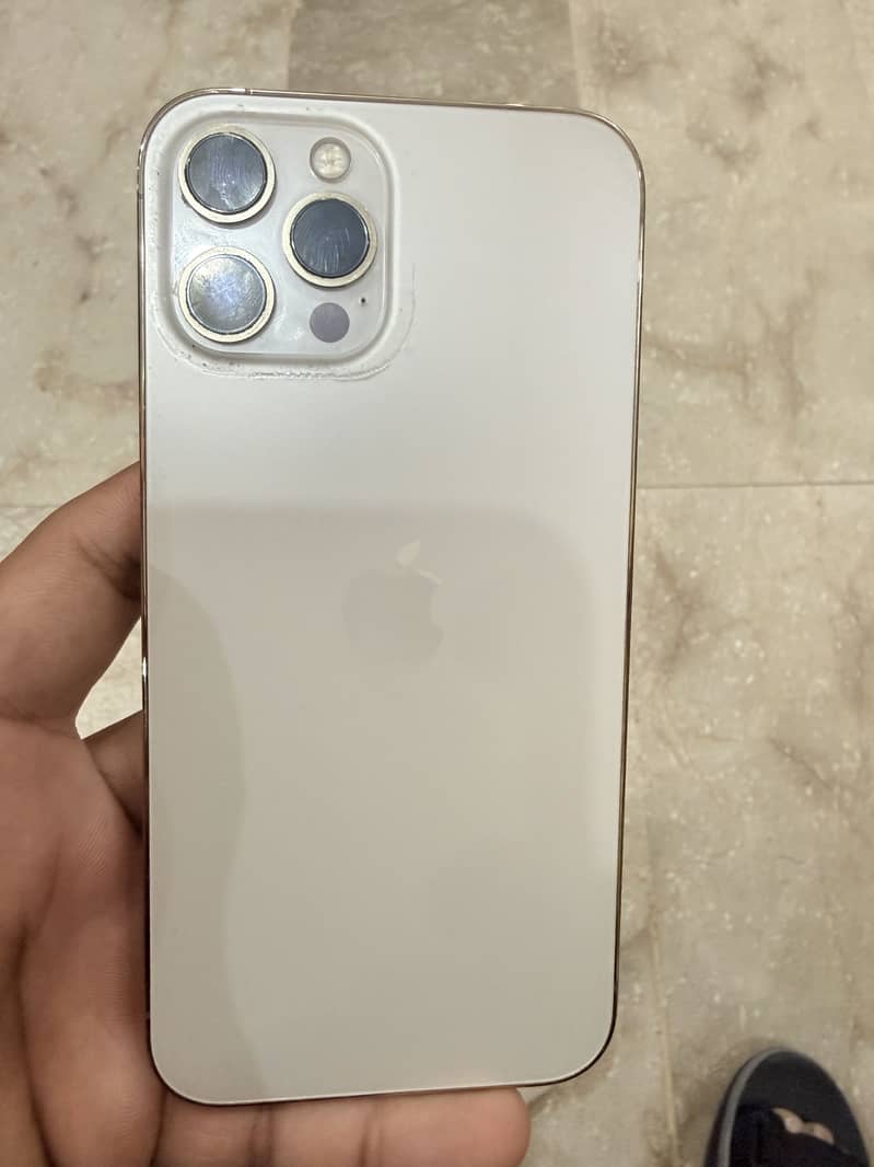 Apple iPhone 12 Pro Max 3