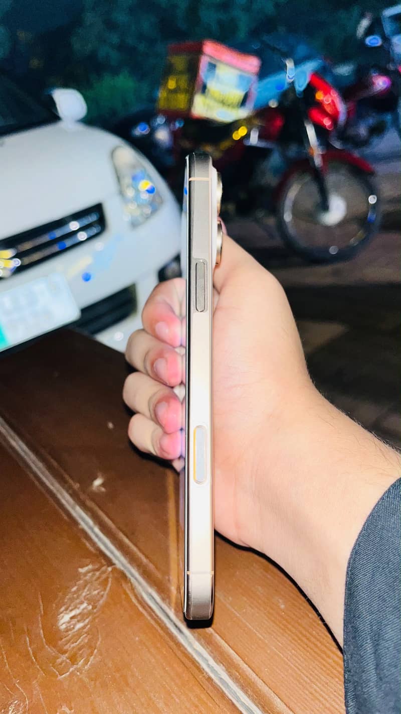 IPHONE 16 PRO MAX 256GB NON PTA 2