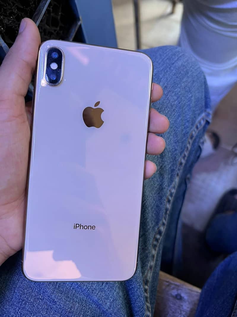 iPhone XS Max 0