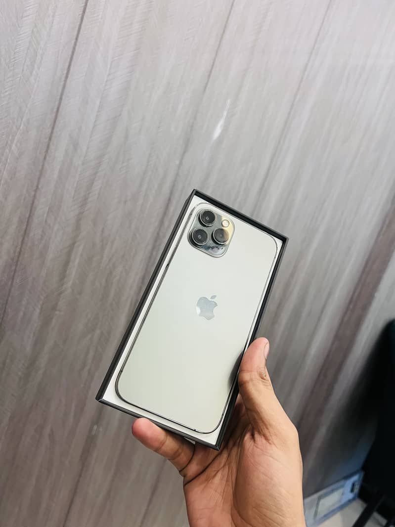 Apple iPhone 12 Pro Max 0