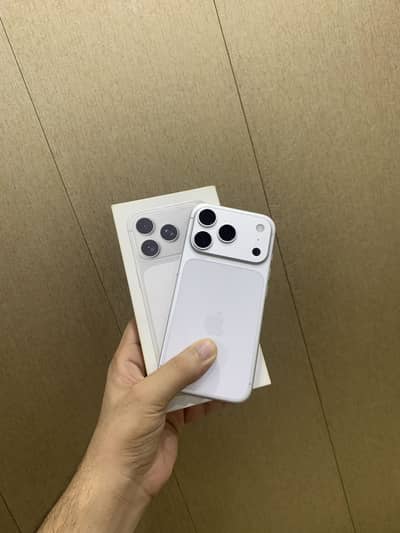 Apple iPhone 17 Pro 256gb LLA factory unlock health 100 with box cable