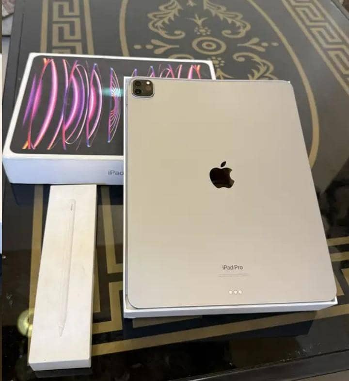 Apple ipad pro M2 0