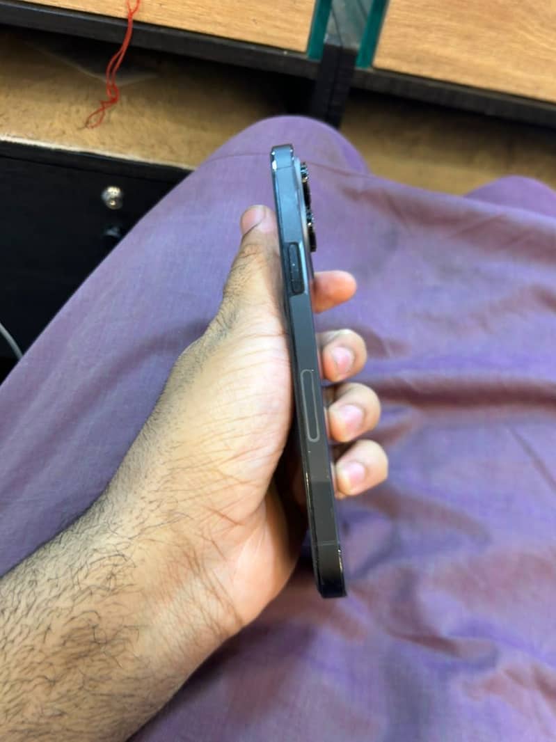 Apple iPhone 14 Pro Max 5