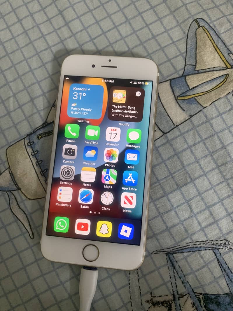 Apple iPhone 6S 1