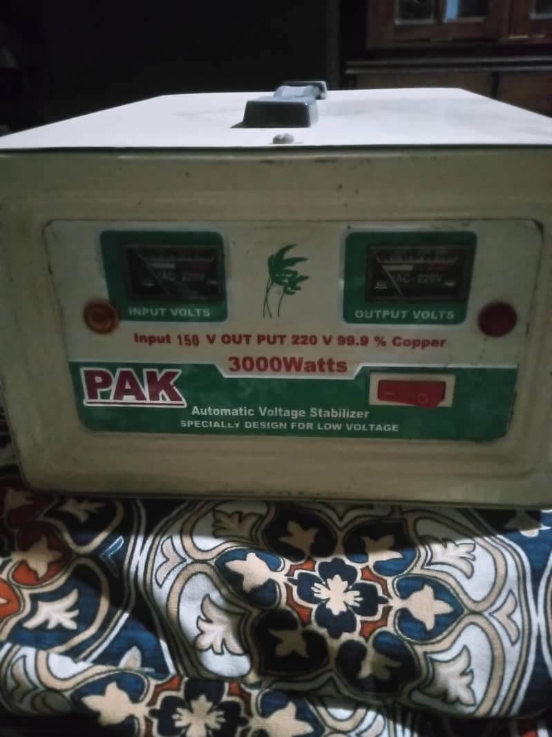 Stablizer 10/10 condition 3000watt 2