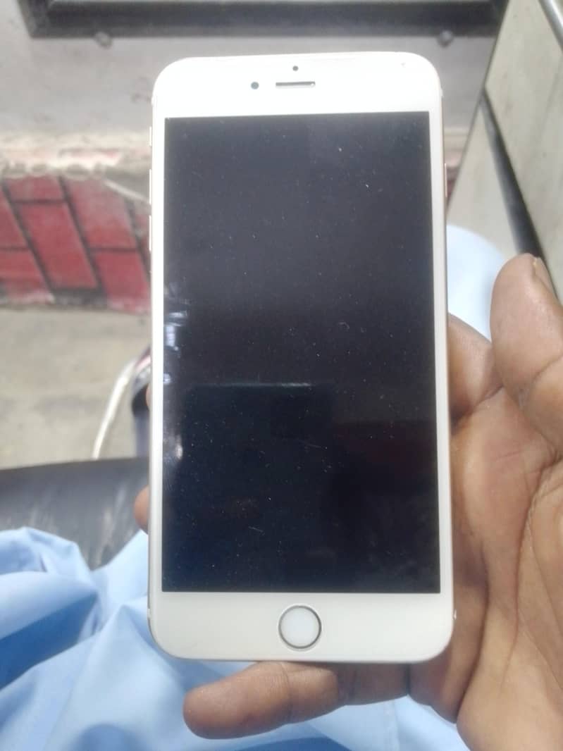 Apple iPhone 6S Plus 1