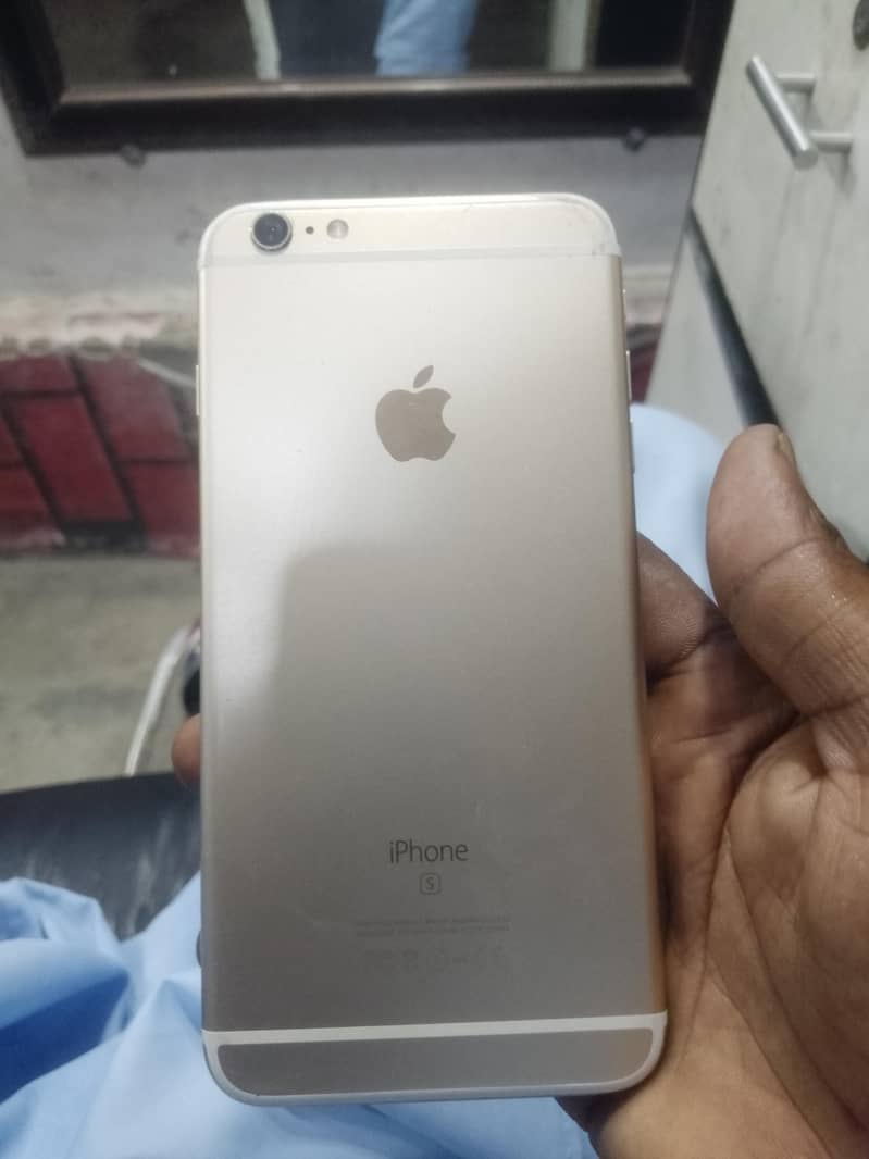 Apple iPhone 6S Plus 2
