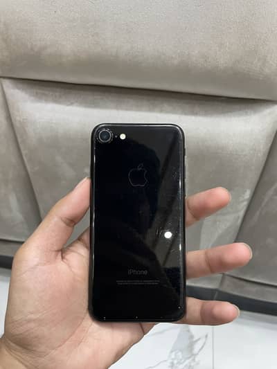 Apple iPhone 7
