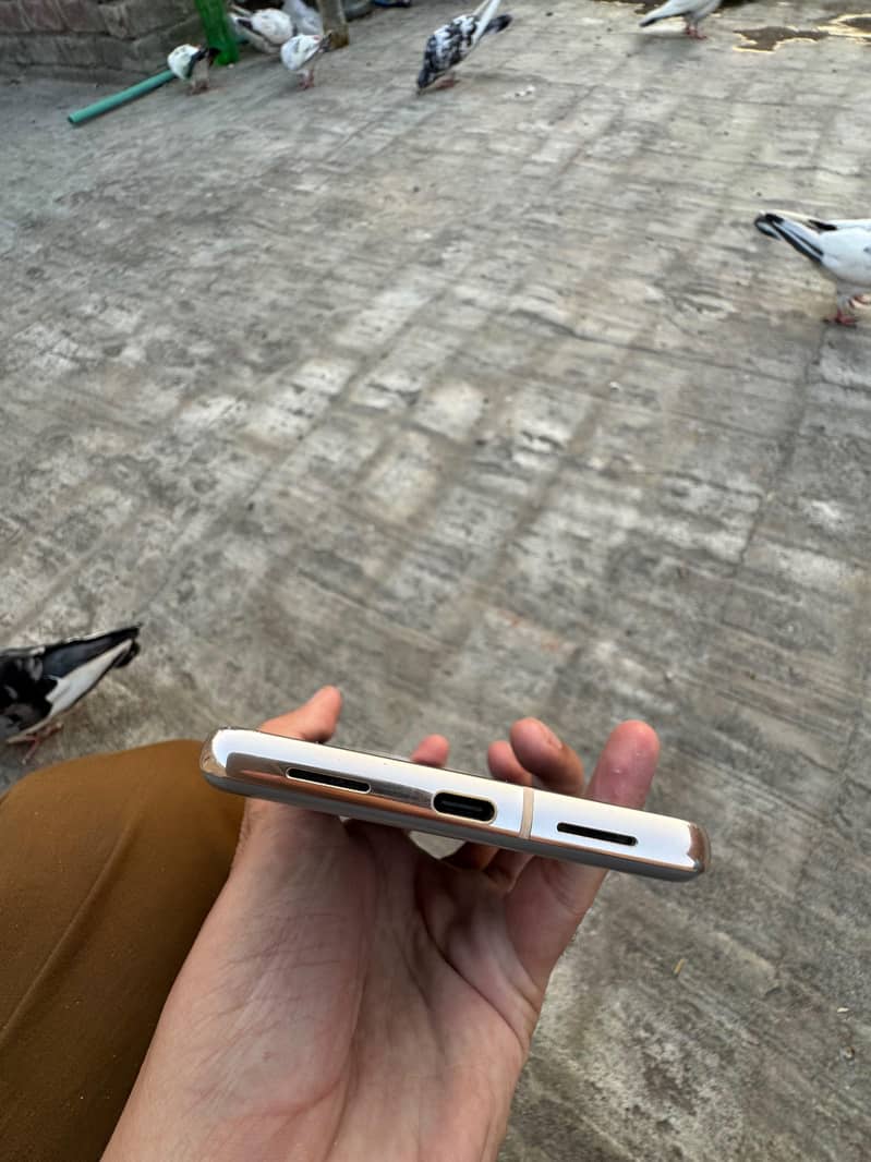 Google Pixel 7 Pro 9