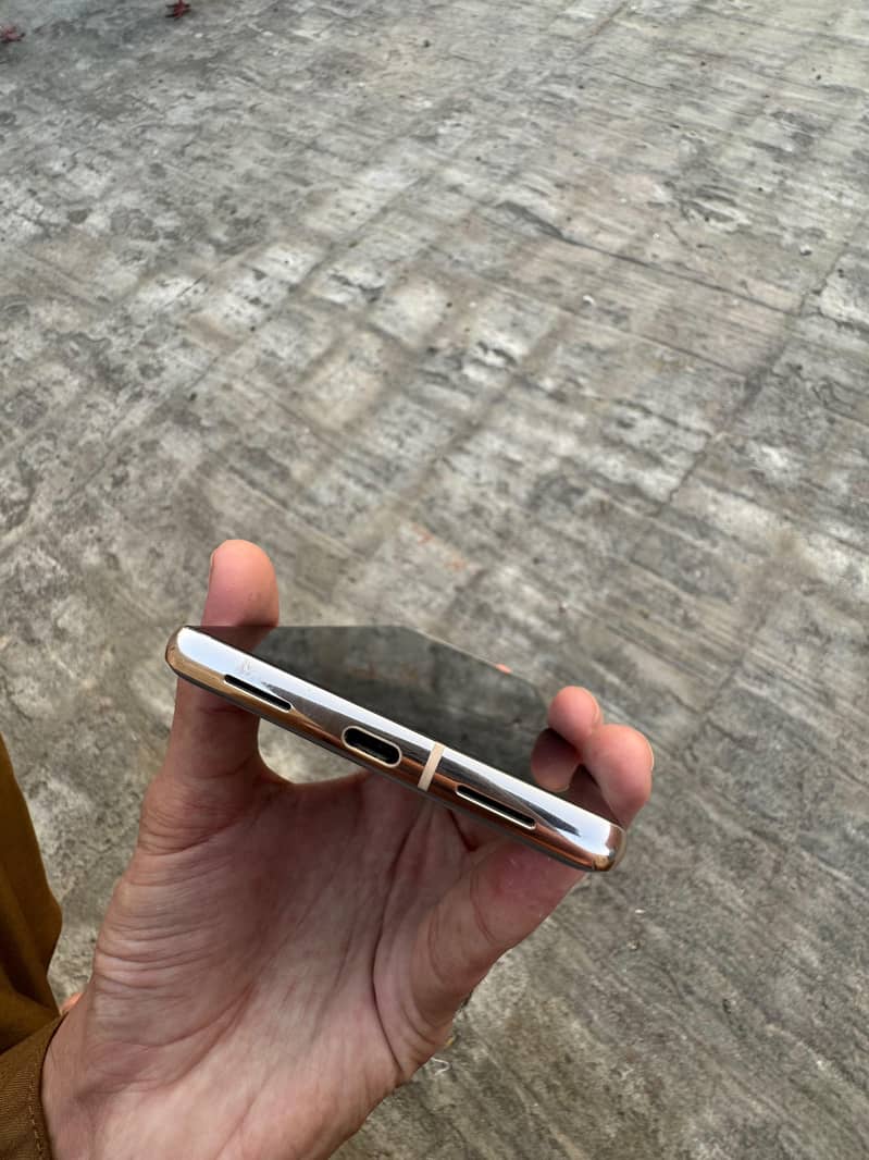 Google Pixel 7 Pro 12