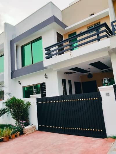 Bahria Enclave Islambad Sector B1 5 Marla House Available For Sale