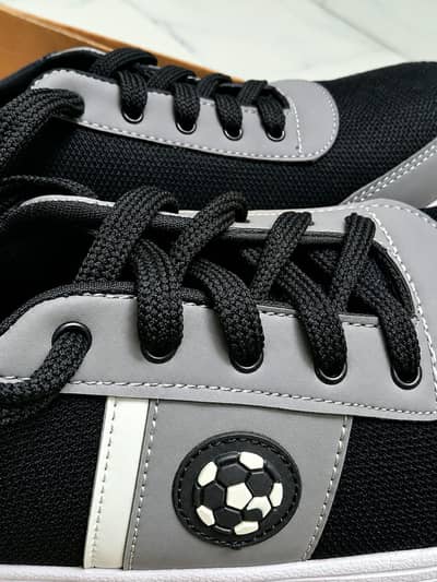 Stylish Black & Grey Casual Sneakers | Smart Look, Everyday Comfort