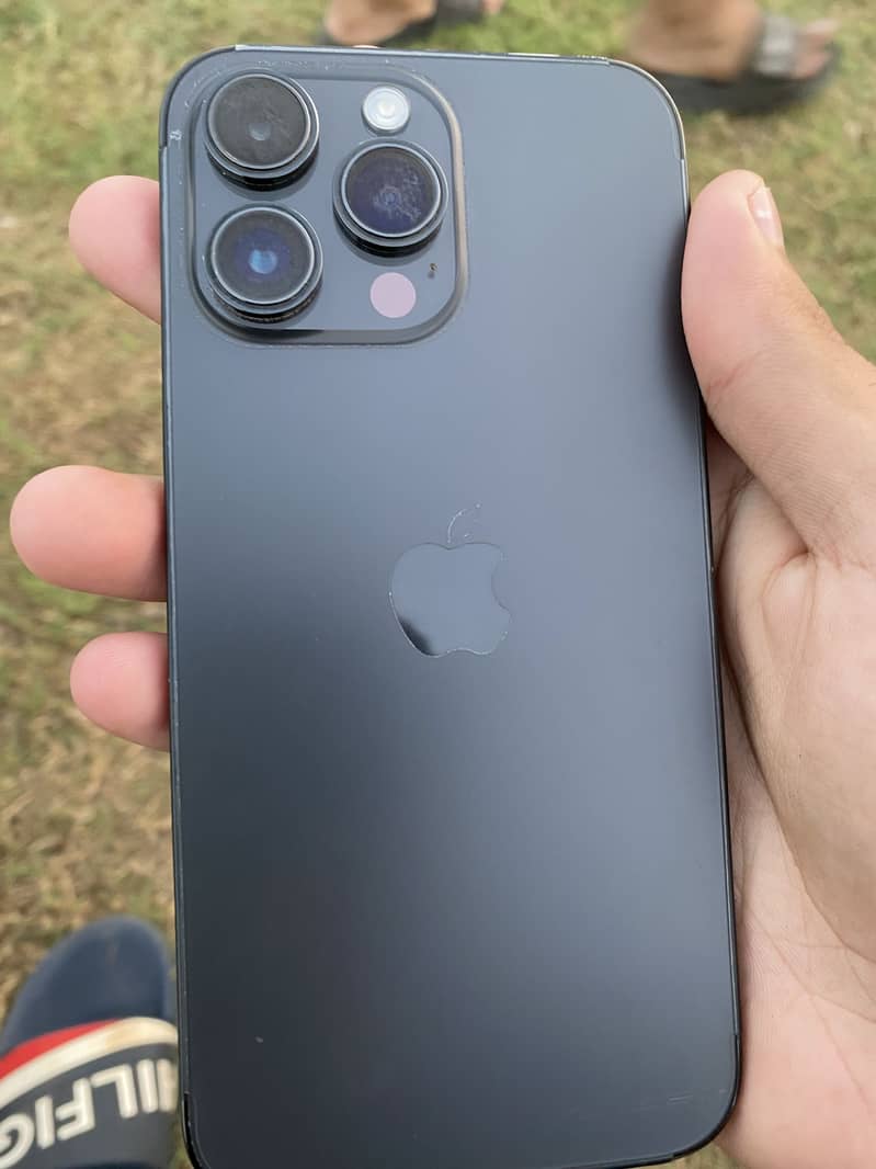 Apple iPhone 14 Pro Max 3