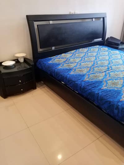 King size bed with dressing table and side tables (without mattress)