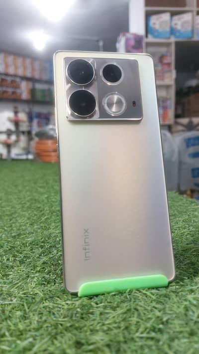 Infinix Note 40
